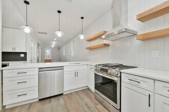 184 Paris St-Unit -1 in Boston, MA - Building Photo - Building Photo