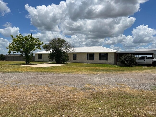 property at 918 Fairway Dr