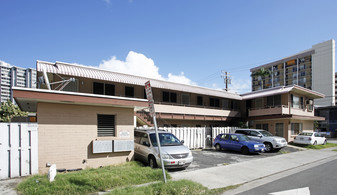 1096 Kinau St Apartments