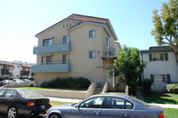 10958-10960 Bluffside Dr in Studio City, CA - Building Photo - Building Photo