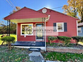 1987 McVeigh Ave in Huntington, WV - Building Photo