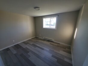 86 Fleming St in Moncton, NB - Building Photo - Building Photo