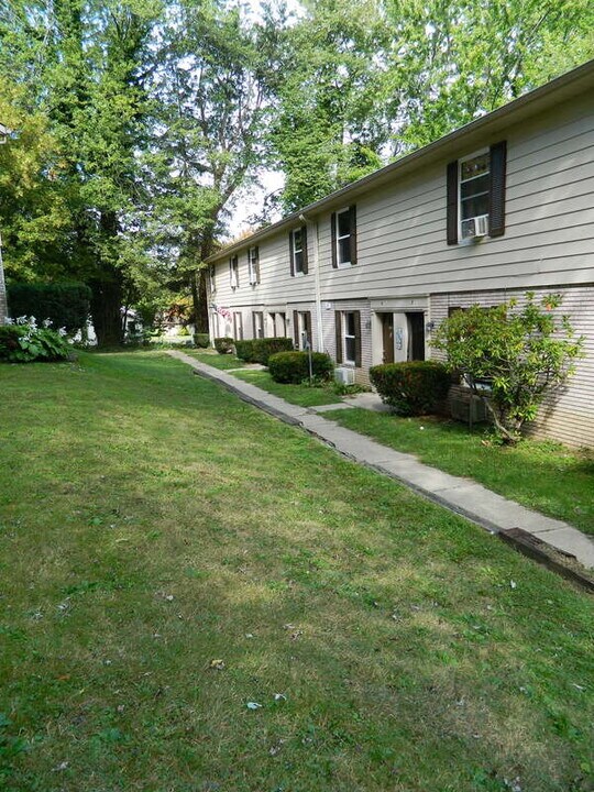 705 Bunker Hill Rd in Ashtabula, OH - Building Photo