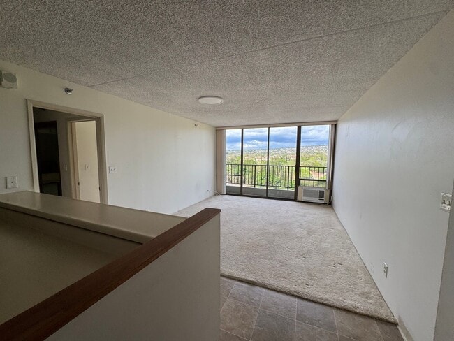 property at lot 98-402-402 Koauka Loop