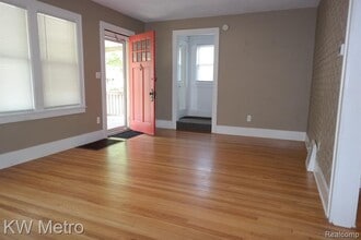 900 Harvard Rd in Berkley, MI - Building Photo - Building Photo
