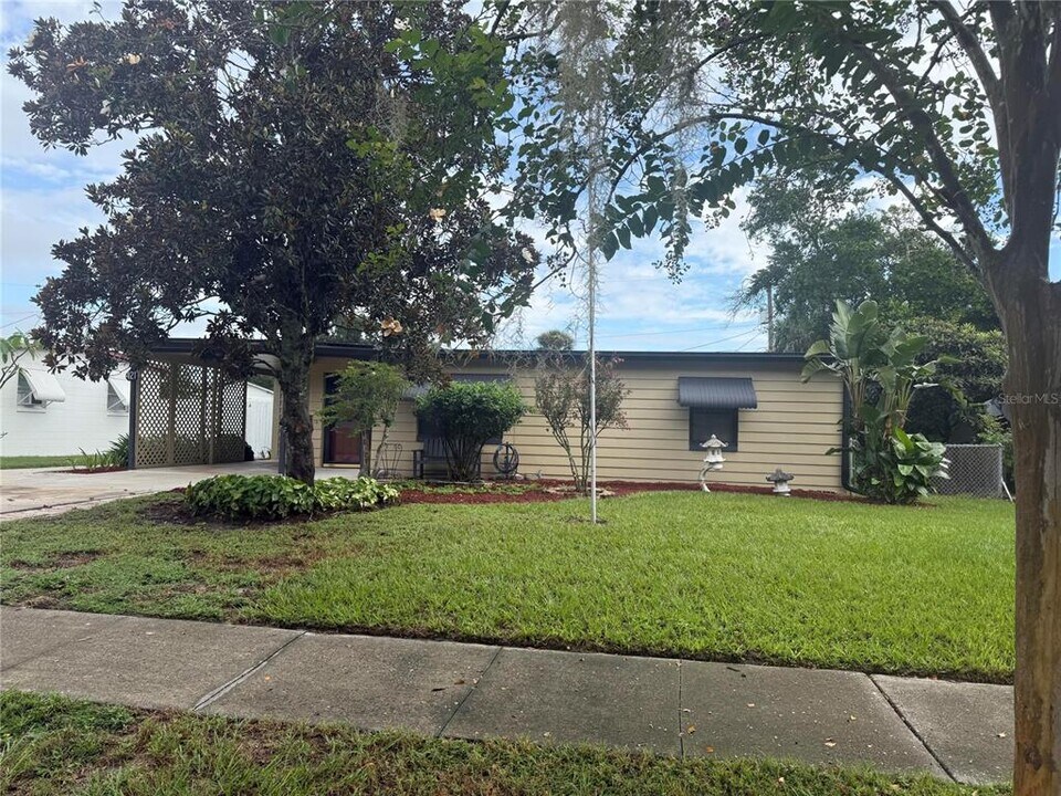 421 Kentia Rd in Casselberry, FL - Building Photo