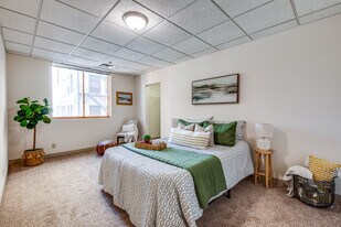 The Harbours in Duluth, MN - Building Photo