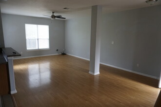 5708 West Gate Blvd, Unit Apt B in Austin, TX - Building Photo - Building Photo