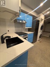 686 Rhodes Ave in Toronto, ON - Building Photo - Building Photo