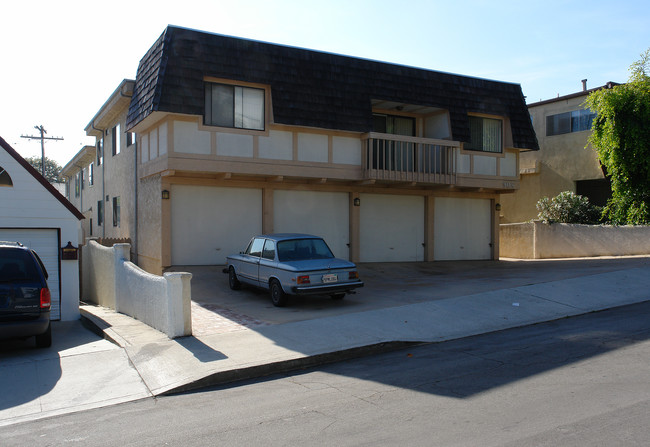 308 Loma Vista St in El Segundo, CA - Building Photo - Building Photo