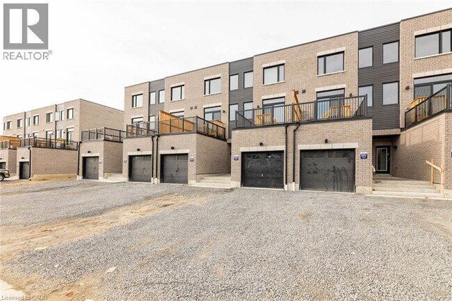 217 Monarch Ave in Ajax, ON - Building Photo - Building Photo