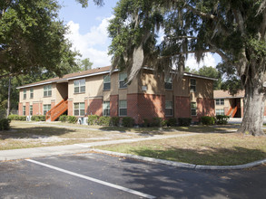 Carver Gardens in Gainesville, FL - Building Photo - Building Photo