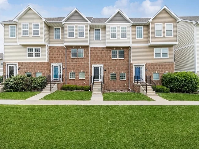 property at 620 Nantucket Pl