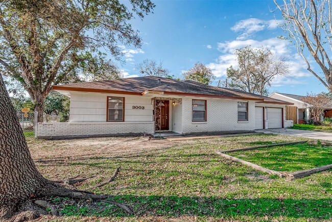 3003 Castlewood St in Houston, TX - Building Photo - Building Photo