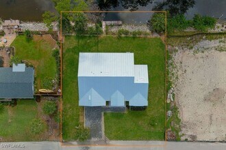 27071 Holly Ln in Bonita Springs, FL - Building Photo - Building Photo