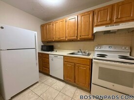 66 Homer Ave in Cambridge, MA - Building Photo