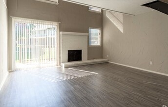 Rock Canyon Apartments in Norman, OK - Foto de edificio - Building Photo