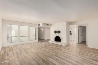 7932 E Pecos Ln in Scottsdale, AZ - Foto de edificio - Building Photo