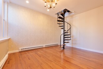 287 Hanover St, Unit 9 in Boston, MA - Building Photo - Building Photo