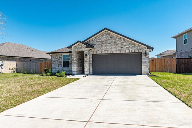 3302 Garner Ln in Texas City, TX - Foto de edificio - Building Photo