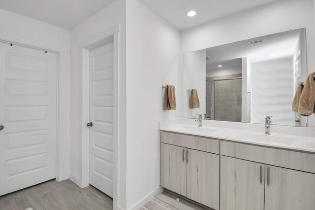 property at 1630 Cedar Pointe Ct