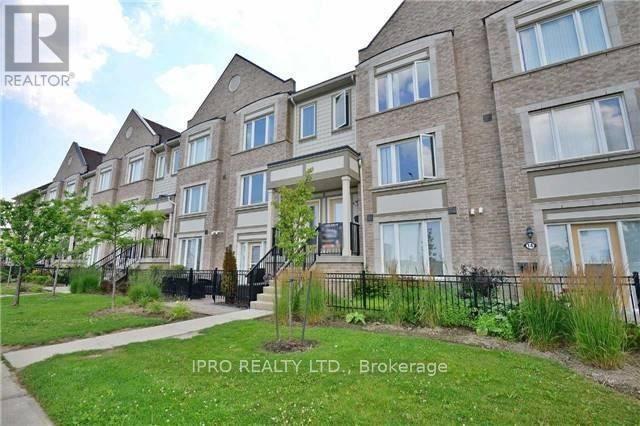 5100-5100 Plantation Pl in Mississauga, ON - Building Photo