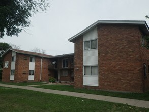 10420 Whittier St in Detroit, MI - Building Photo - Building Photo