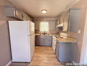 1405 Donaldson Ave in San Antonio, TX - Building Photo - Building Photo