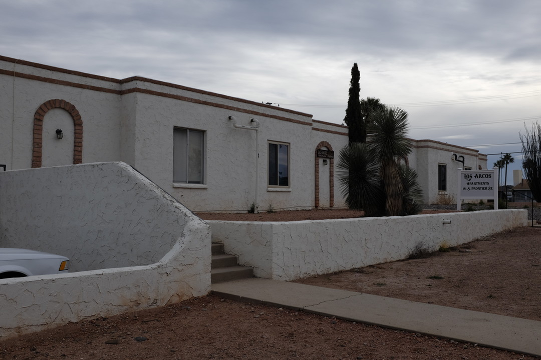 Los Arcos Apartments in Wickenburg, AZ - Building Photo