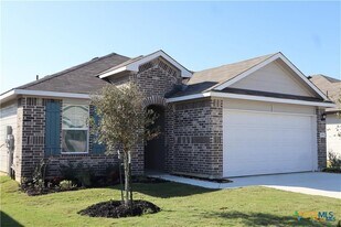 1056 Chachalaca Ct in Seguin, TX - Building Photo