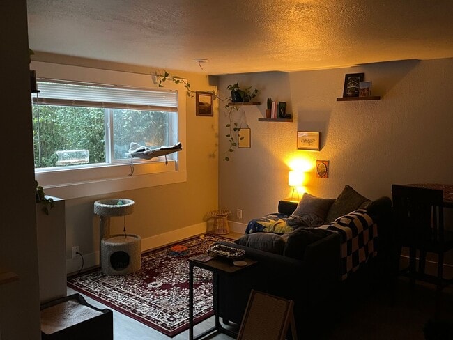 property at 1413 Park Ave