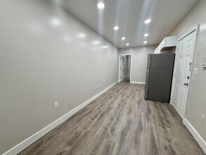 330 Jackson St in Hoboken, NJ - Foto de edificio - Building Photo