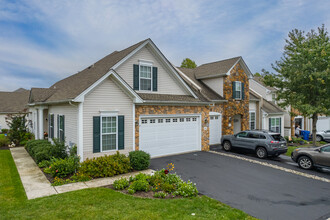 Foxfield Carriages in Garnet Valley, PA - Foto de edificio - Building Photo