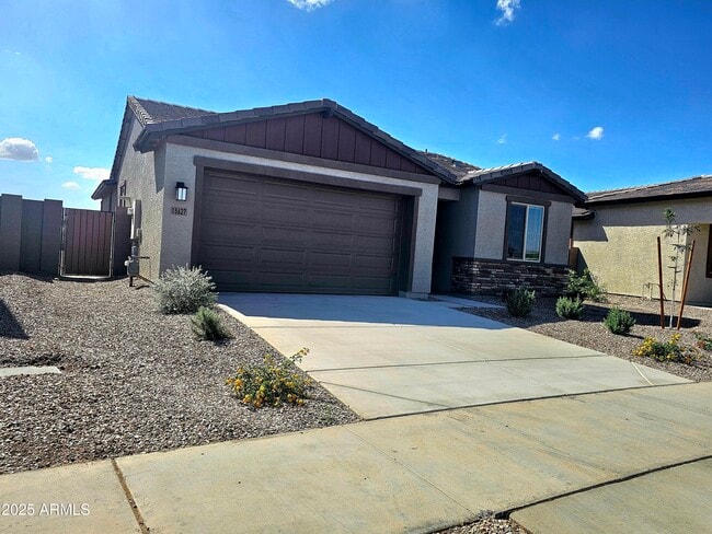 15627 W Hackamore Dr