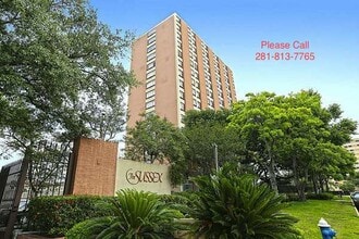 7510 Hornwood Dr, Unit 800 in Houston, TX - Foto de edificio - Building Photo