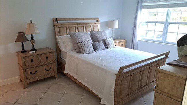 1520 McKinley St, Unit 103E in Hollywood, FL - Foto de edificio - Building Photo