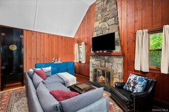 21 Lookout Dr in Cold Spring, NY - Building Photo - Building Photo