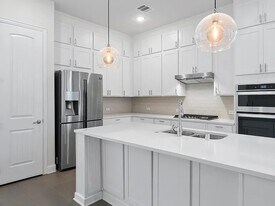 8211 Agarito Way in Dallas, TX - Building Photo