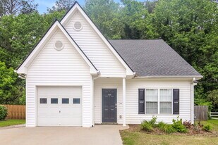 150 Carl Barrett Dr in Canton, GA - Building Photo