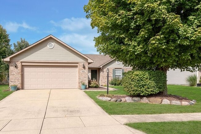 property at 9880 Glenburr Ct