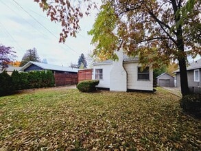 938 Washington St in Wenatchee, WA - Building Photo - Building Photo