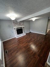 9445 Timber View Dr in Indianapolis, IN - Building Photo - Building Photo