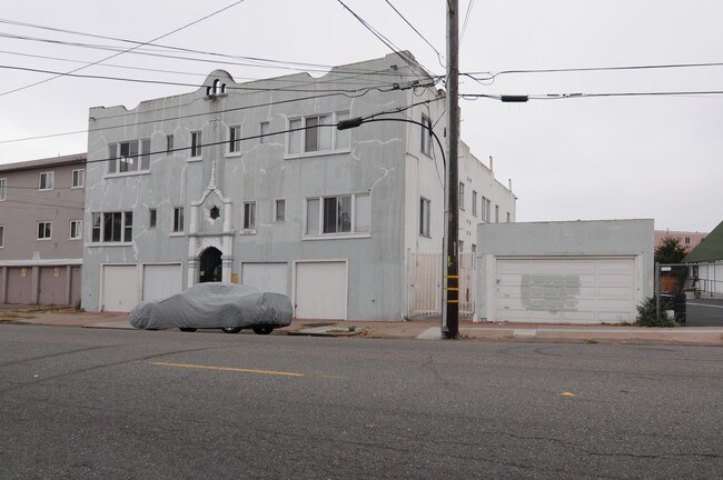 2697 Havenscourt Blvd in Oakland, CA - Building Photo - Building Photo