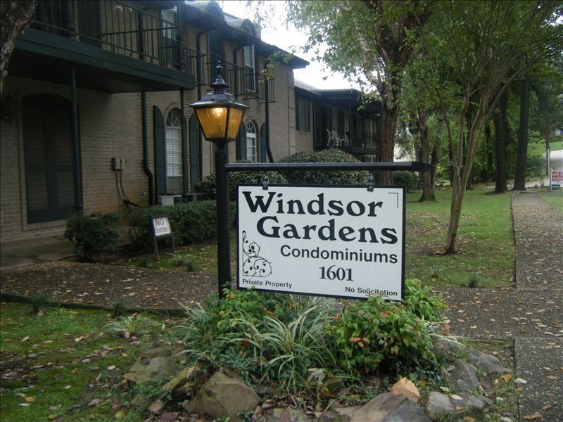 Windsor Gardens Condos in Little Rock, AR - Foto de edificio