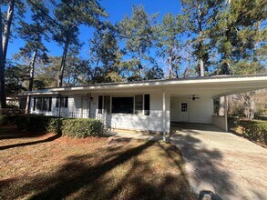 213 Tucwal St in Thomasville, GA - Building Photo - Building Photo