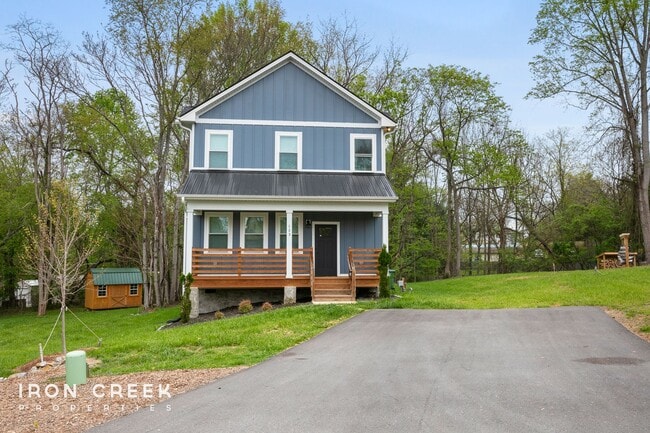 123 Hartman Ln in Candler, NC - Building Photo - Building Photo