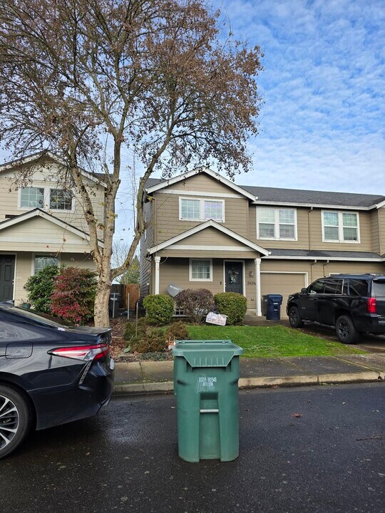 2026 Meadowridge Ave in Monmouth, OR - Building Photo