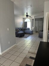 6717 Pompadour Ct in Bakersfield, CA - Building Photo - Building Photo