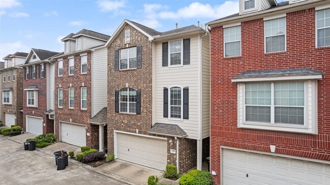 property at 3410 Skyline Village Dr