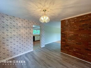 28 Green Valley Rd in Asheville, NC - Building Photo - Building Photo